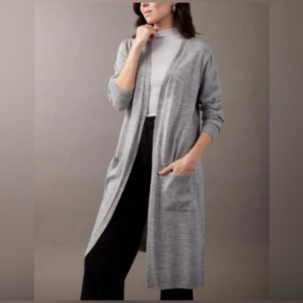 Ellen Tracy Extra Fine
Merino Wool Casual Longline Lightweight
Cardigan SIZE S